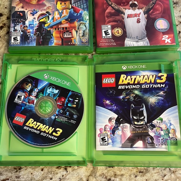 Assorted xbox one games. - Picture 2 of 8